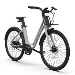 Graues E-Bike City Classic mit schwarzem Front-Gepäckträger, Schutzblechen und Scheibenbremsen.